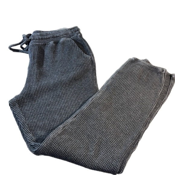 EUC Beyond Yoga Gray Waffle jogger Pockets Drawstring Waist Charcoal Gray S - Picture 1 of 10